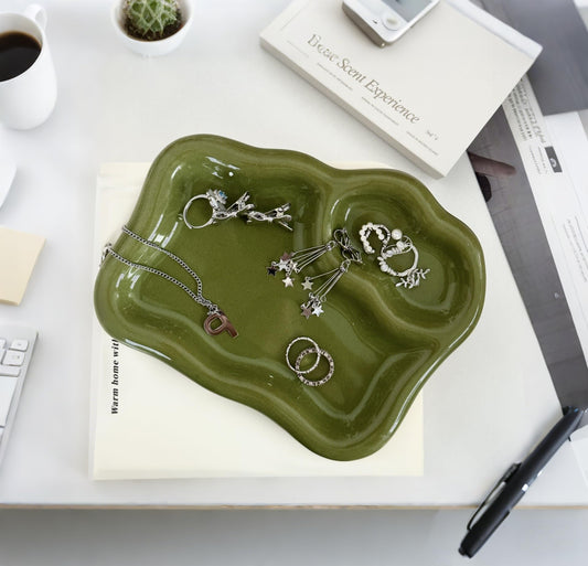 LORVOR Green Ceramic Jewelry Tray Dish Large-sized Display Organizer Trinket Watch Keys, Dressing Table Decor Aesthetic Dish Holder for Mother's Day/Christmas/Thanksgiving/Birthday Gift