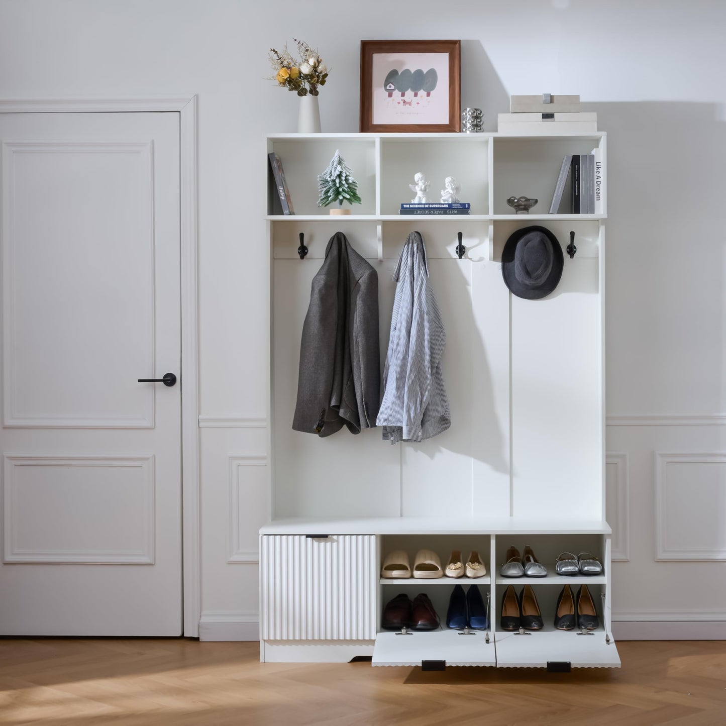KEIKI 5-in-1 Hall Tree with Bench, Shoe Storage & 3 Open Storage Cabinets, Multi-Functionale Farmhouse Hall Tree with High Gloss Fluted Doors for Hallway Living Room, White