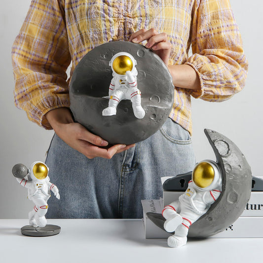 Astronauts Wall Decor Set of 3, Modern Home Wall Sculptures Decoration, 3D Cute Space Theme Room Wall Decor for Kids Room, Outer Space Wall Decorations for Boys Room Bedroom Playroom Decor