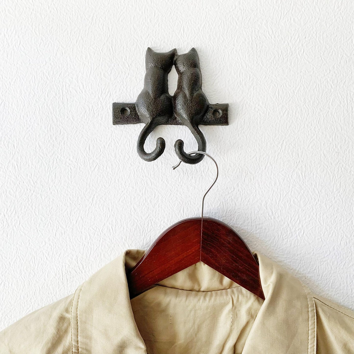 Zorues Rustic Cat-Shaped Decorative Wall Hook Rack Hangers for Hanging Clothes, Coats, Towels, Keys, and Hats, 1 Pack Antique Cast Iron Mounted Wall Hooks